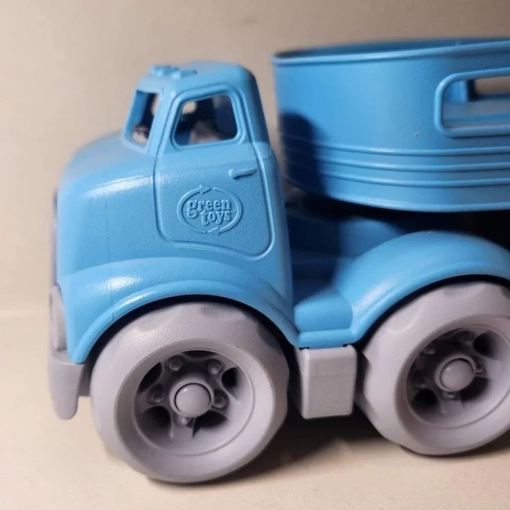 GREEN TOYS Blue Car Transporter Carrier 100% Recycled Plastic Pretend Preschool